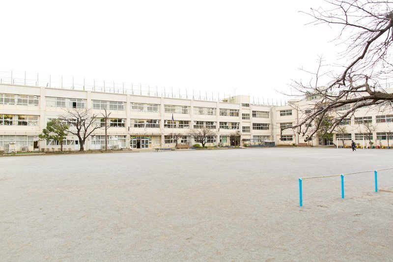 六郷小学校